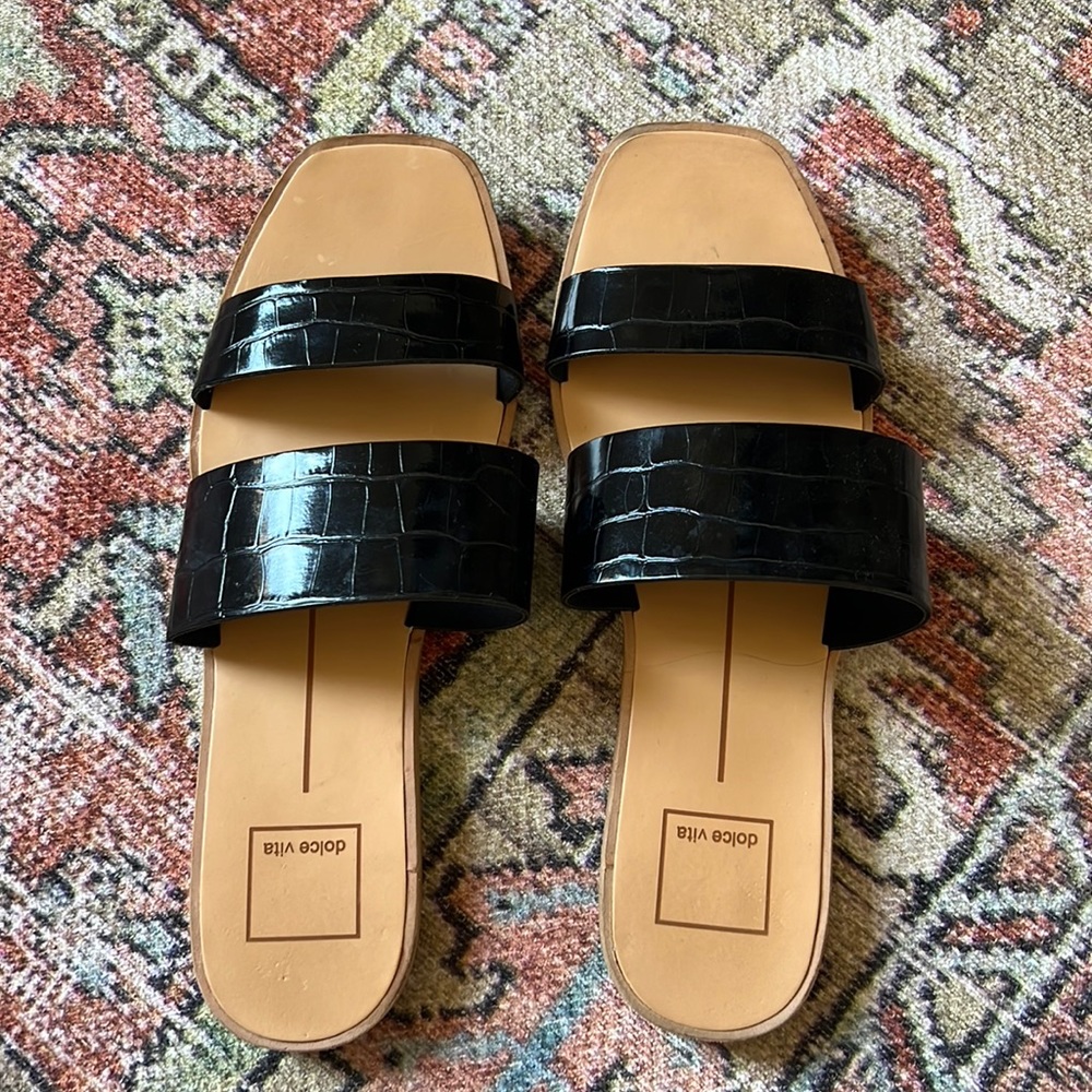 Dolce vita sandals